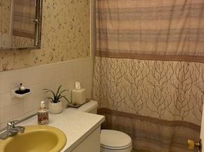 1 Summit Dr. 57, Reading MA 01867