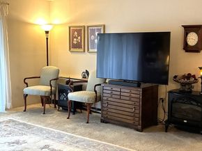 1 Summit Dr. 57, Reading MA 01867