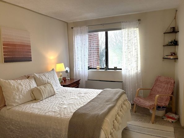 1 Summit Dr. 57, Reading MA 01867