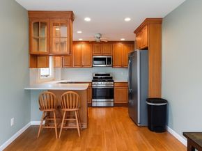 15 Lincoln Ave, Hull MA 02045