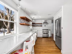 81 Edgewater Drive, Framingham MA 01702