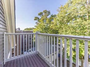 159 Washington St 4, Newton MA 02458