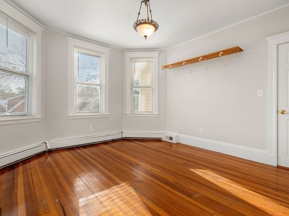 33 Shannon St 3, Boston MA 02135