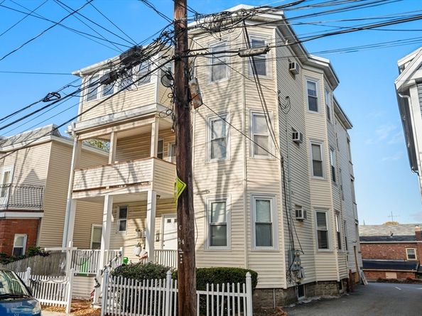 33 Shannon St 3, Boston MA 02135