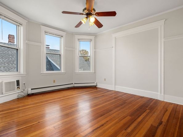 33 Shannon St 3, Boston MA 02135