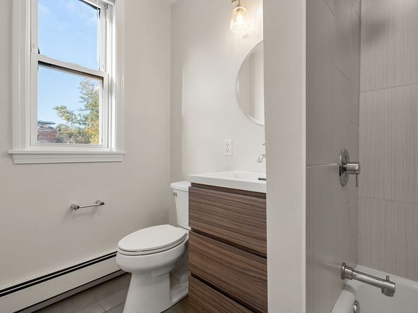 33 Shannon St 3, Boston MA 02135