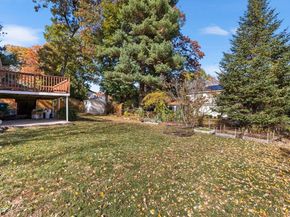 20 Lantern Ln, Burlington MA 01803