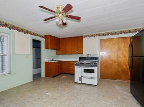99 North St, Southbridge MA 01550