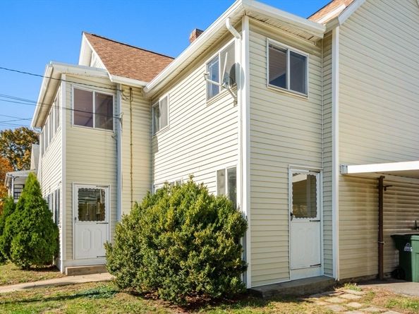 99 North St, Southbridge MA 01550