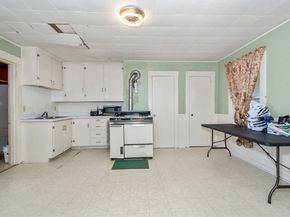 99 North St, Southbridge MA 01550