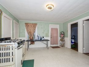 99 North St, Southbridge MA 01550