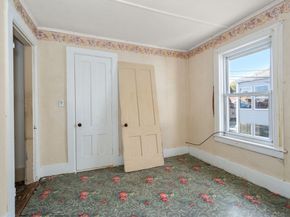 99 North St, Southbridge MA 01550