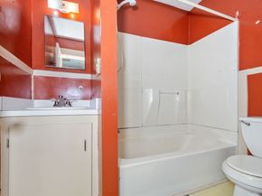 99 North St, Southbridge MA 01550