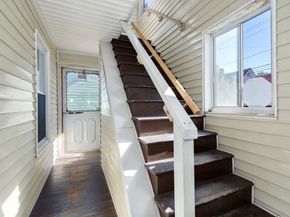 99 North St, Southbridge MA 01550