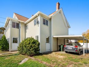 99 North St, Southbridge MA 01550