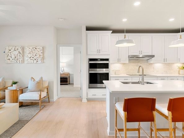 30 Coppersmith Way 505, Canton MA 02021