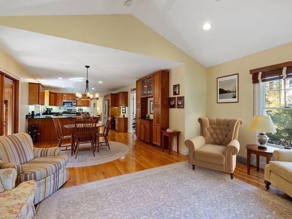 2 Marlboro Road, Lexington MA 02421