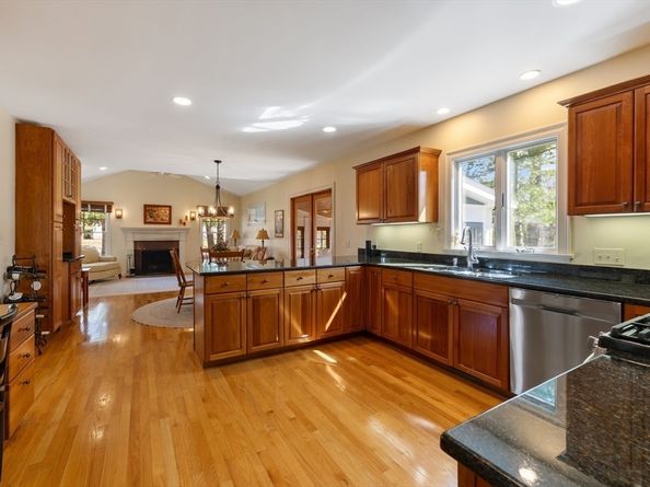2 Marlboro Road, Lexington MA 02421