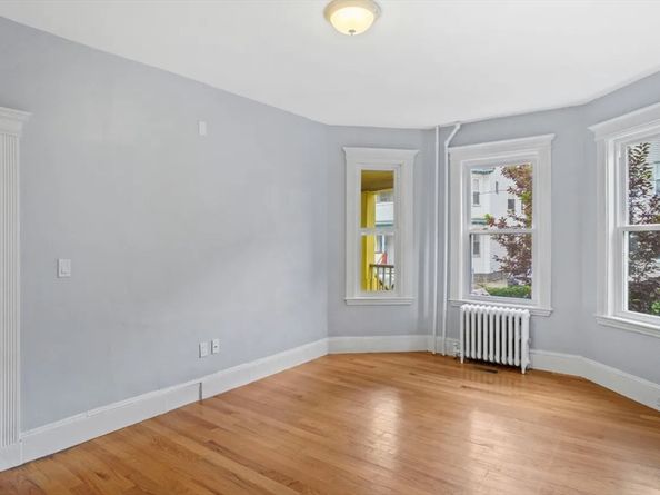 52 Intervale St, Boston MA 02121