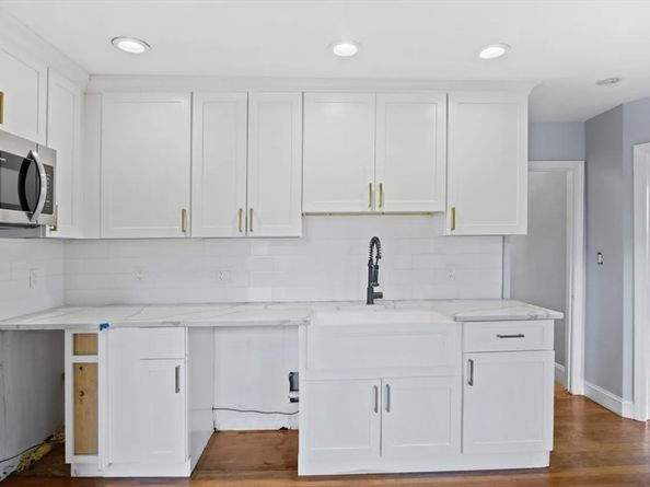 52 Intervale St, Boston MA 02121