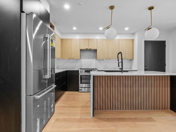 230 Everett 101, Boston MA 02128