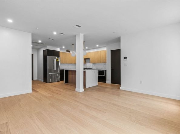 230 Everett 101, Boston MA 02128