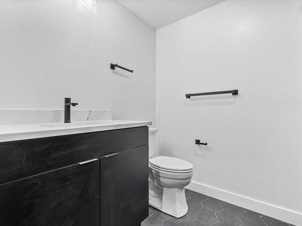 230 Everett 101, Boston MA 02128