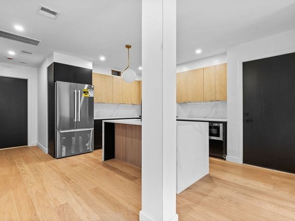 230 Everett 101, Boston MA 02128