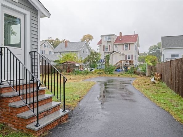 34 Burdette Ave, Framingham MA 01702