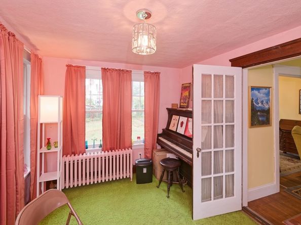 34 Burdette Ave, Framingham MA 01702