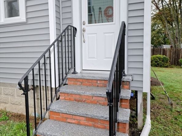 34 Burdette Ave, Framingham MA 01702