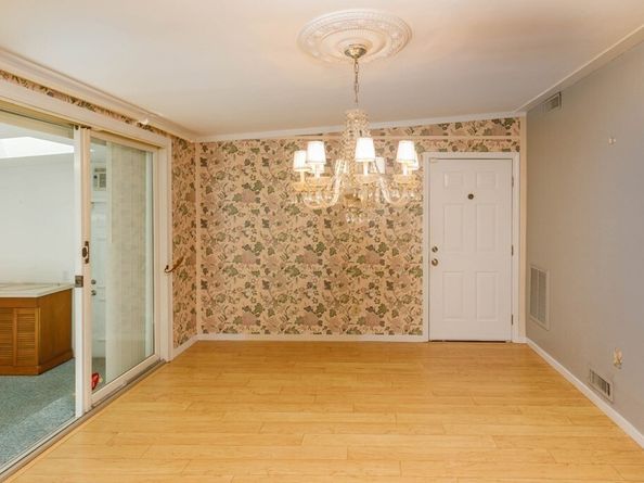 276 Lunenburg St 50, Fitchburg MA 01420