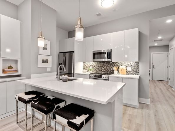 121-127 Portland Street 202, Boston MA 02114