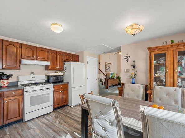 92 Gloucester St, Brockton MA 02302