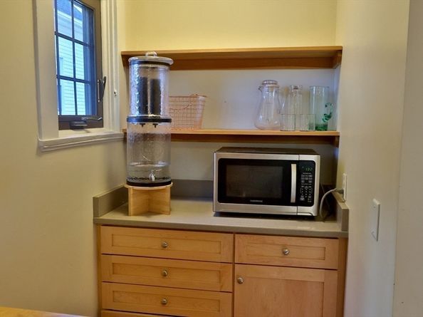 4 Willow Ave 2, Salem MA 01970