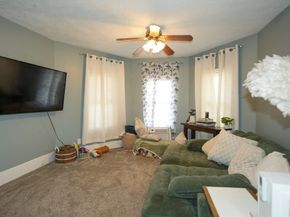 194 Norfolk St, Worcester MA 01604