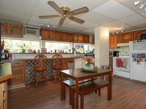 194 Norfolk St, Worcester MA 01604