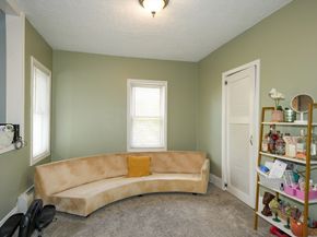 194 Norfolk St, Worcester MA 01604