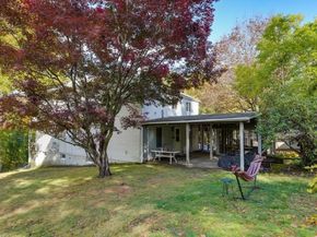 194 Norfolk St, Worcester MA 01604