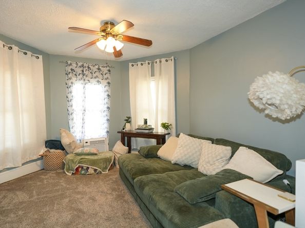 194 Norfolk St, Worcester MA 01604