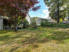 194 Norfolk St, Worcester MA 01604