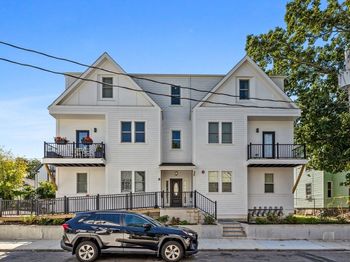 8 Oakhurst Street
