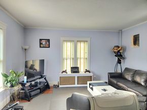 60 Circuit Ave S,, Worcester MA 01603
