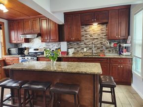 60 Circuit Ave S,, Worcester MA 01603