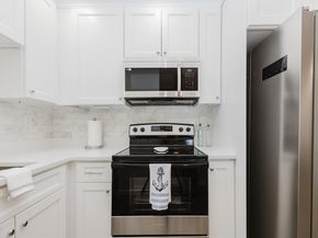 90 Quincy Shore Dr 803, Quincy MA 02171