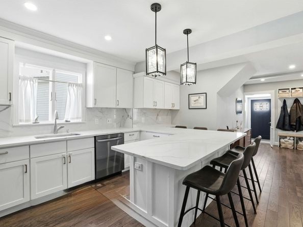 287 Cherry St 1, Newton MA 02465