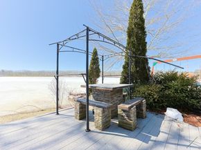 207 White Pond Road, Lancaster MA 01523