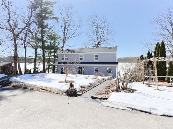 207 White Pond Road, Lancaster MA 01523