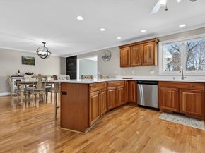 216 Rangeway Rd 133, Billerica MA 01862