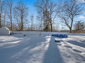 72 Youngs Rd, Lunenburg MA 01462